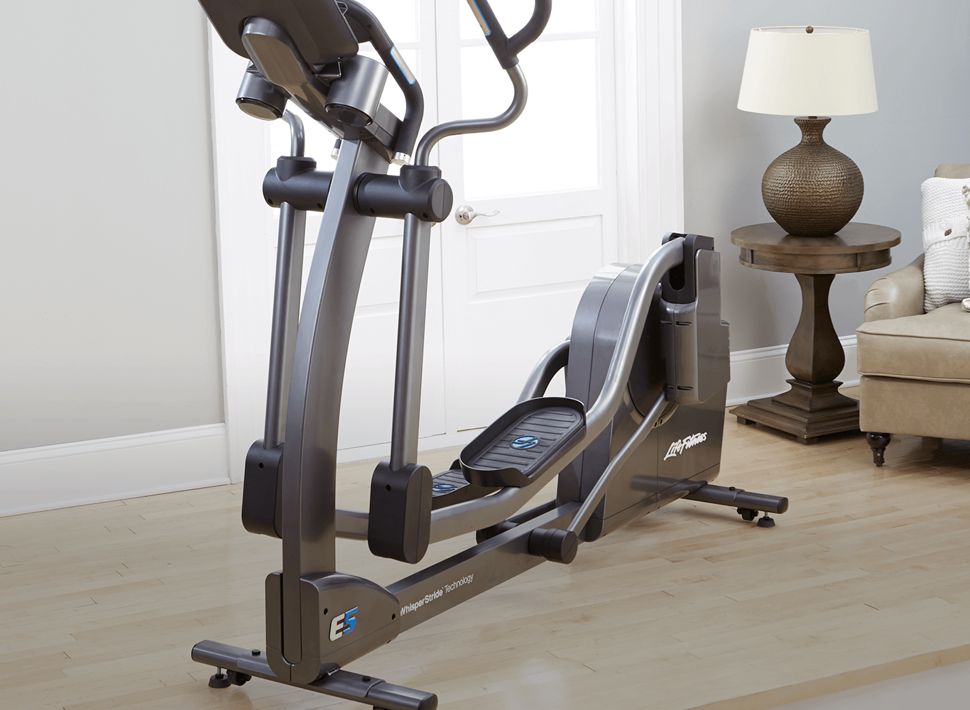 Life Fitness E5 Elliptical Cross-Trainer with Go Console